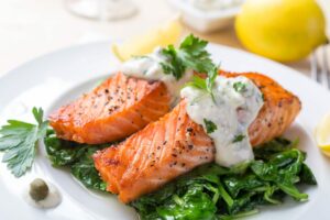 Salmão ao Forno com Molho Branco